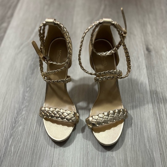 Michael Kors Astrid  Braided Metallic Faux Leather Sandal ✨Like new✨size 8 - Picture 2 of 12
